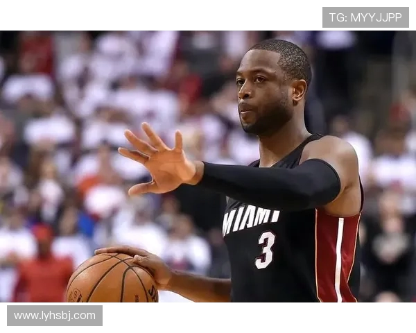 小牛队与热火队揭幕战精彩对决引发球迷热情期待